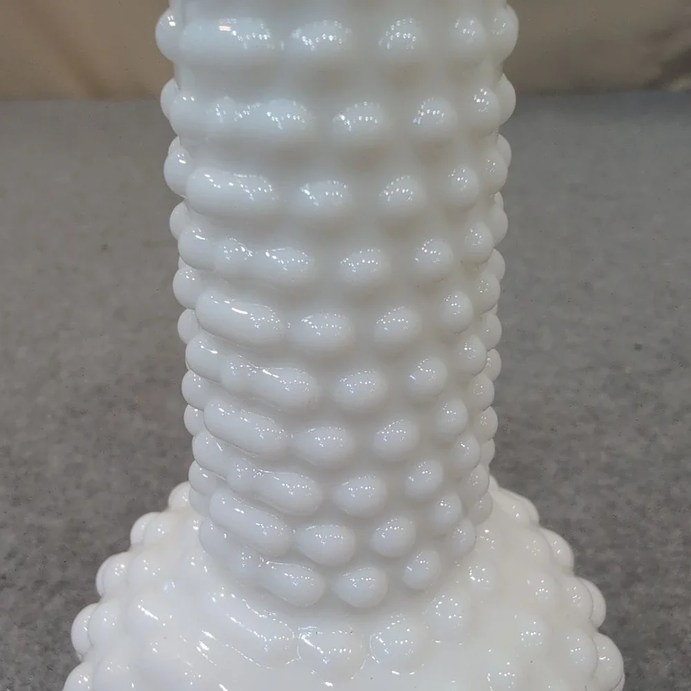Vintage Fenton White Milk Glass Hobnail Bud Vase Bulbous Base Retro Decor - Picture 2 of 6